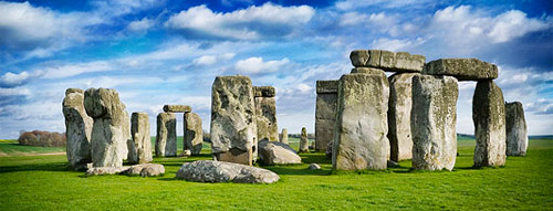 Stonehenge, England. {Source: Mactographer, Wikipedia}